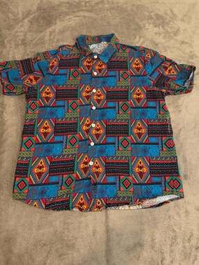 Vintage Crossroads Men's Aztec Tribal Geometric Print Short Sleeve Button Up